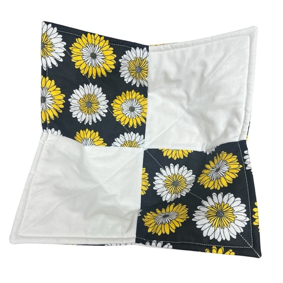 Hand Crafted Large Bowl Cozy Microwavable Padded Cotton Pot Holder - Picture 8 of 12